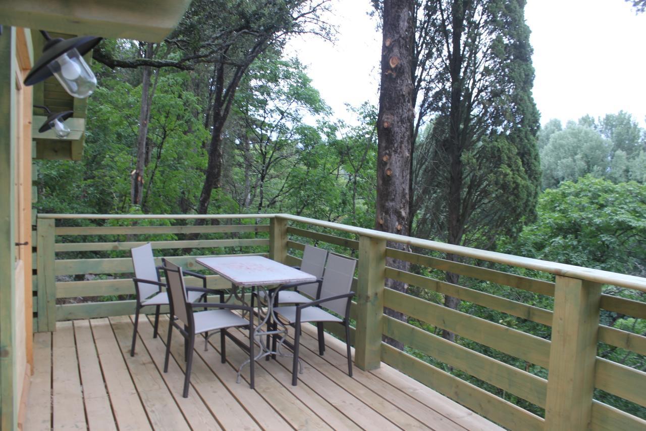 Les Cabanes Dans Les Bois Logis Hotel Villedubert Dış mekan fotoğraf