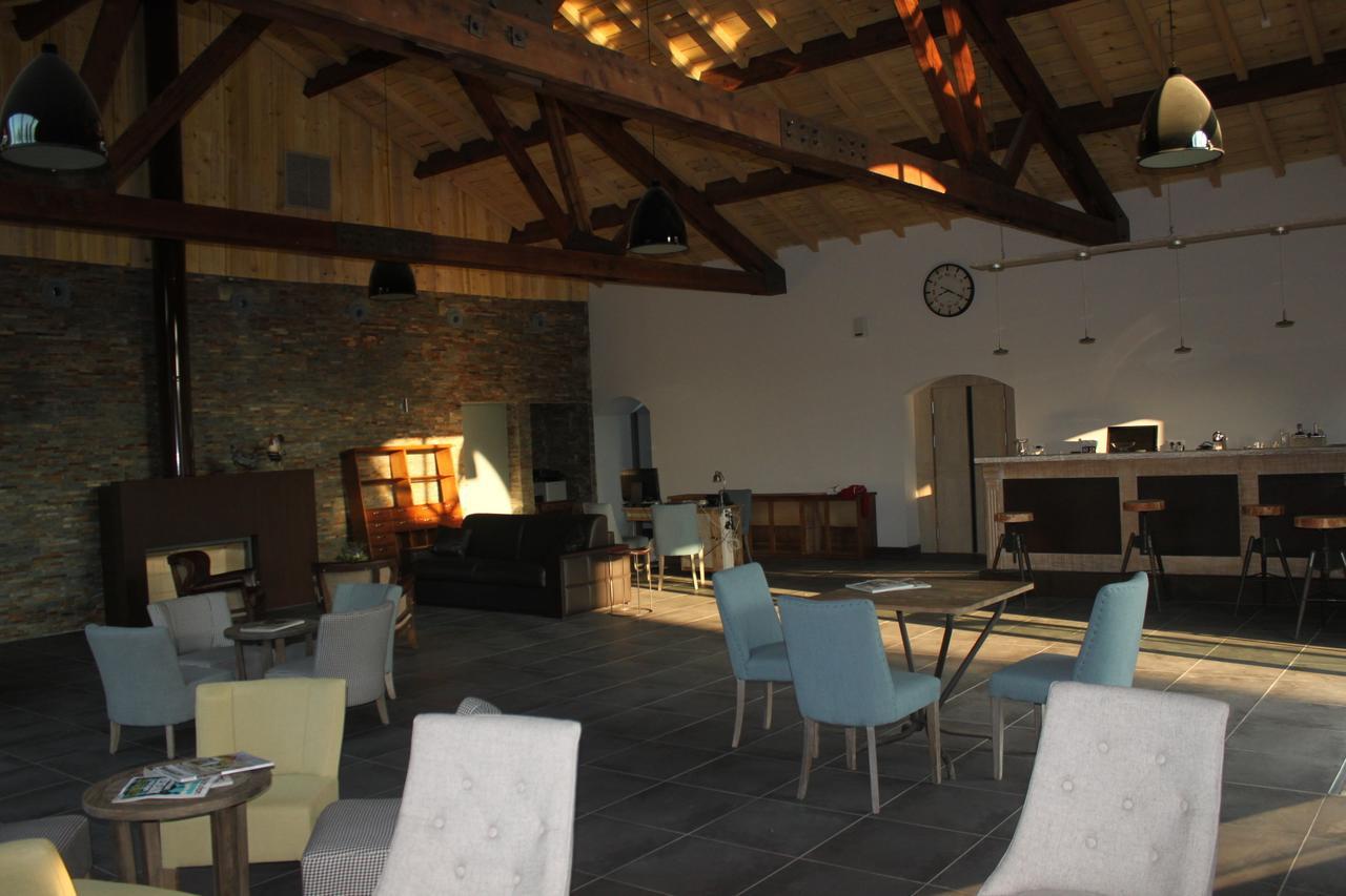 Les Cabanes Dans Les Bois Logis Hotel Villedubert Dış mekan fotoğraf