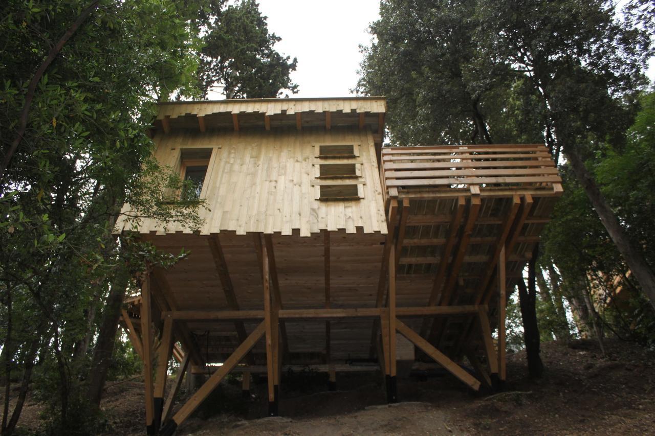 Les Cabanes Dans Les Bois Logis Hotel Villedubert Oda fotoğraf